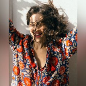 Madison Mathew's Floral Tunic Blouse size Small